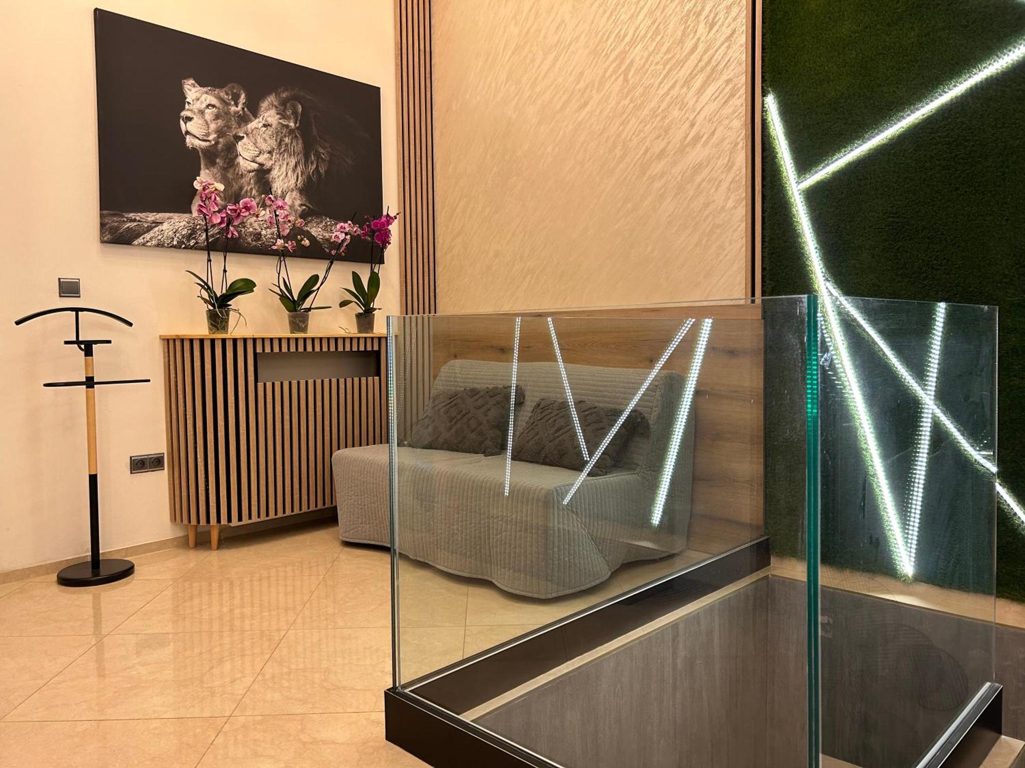 Leo Apartment Suite & Private Spa Zone - Old City Bratislava Exterior foto