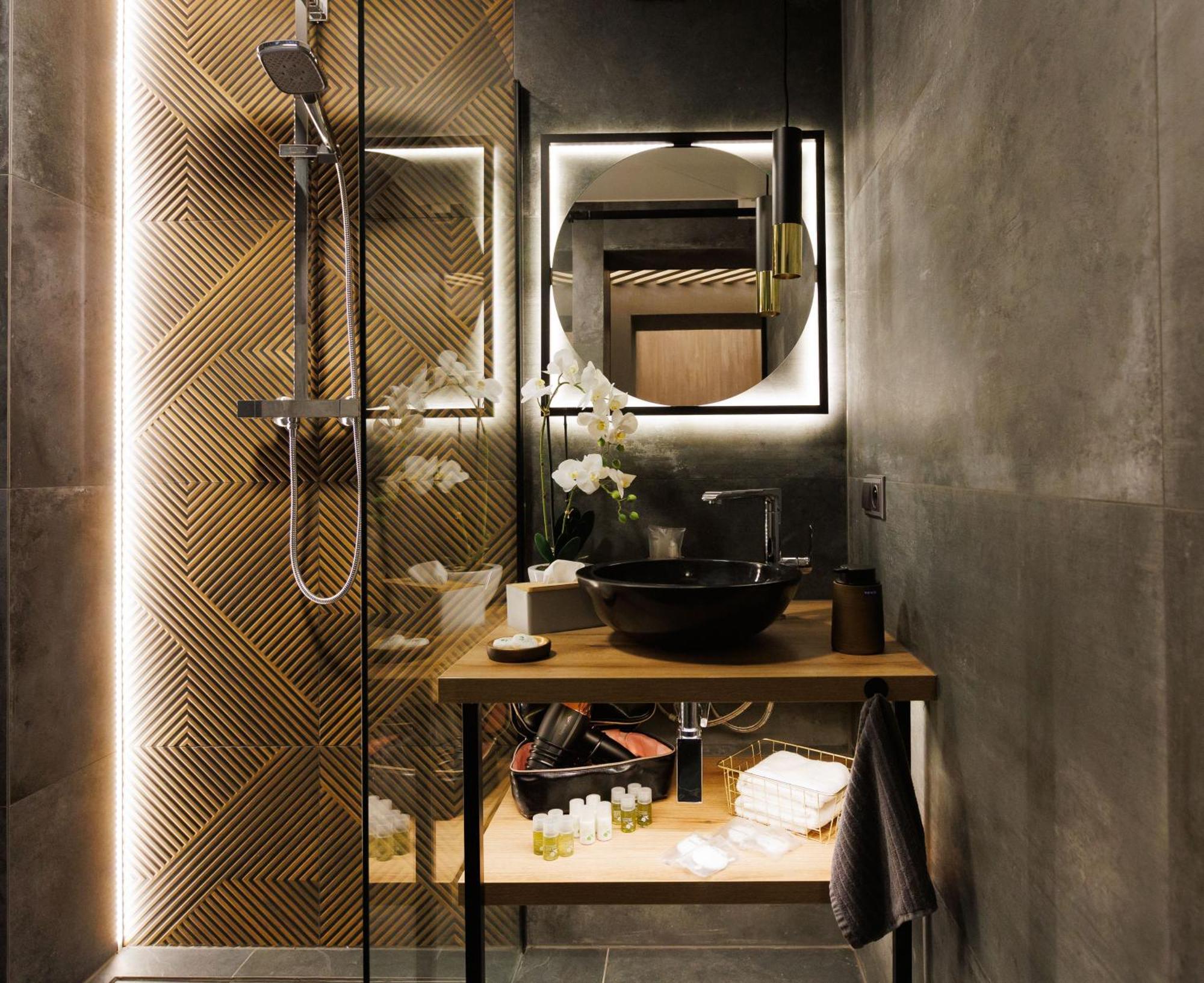 Leo Apartment Suite & Private Spa Zone - Old City Bratislava Exterior foto