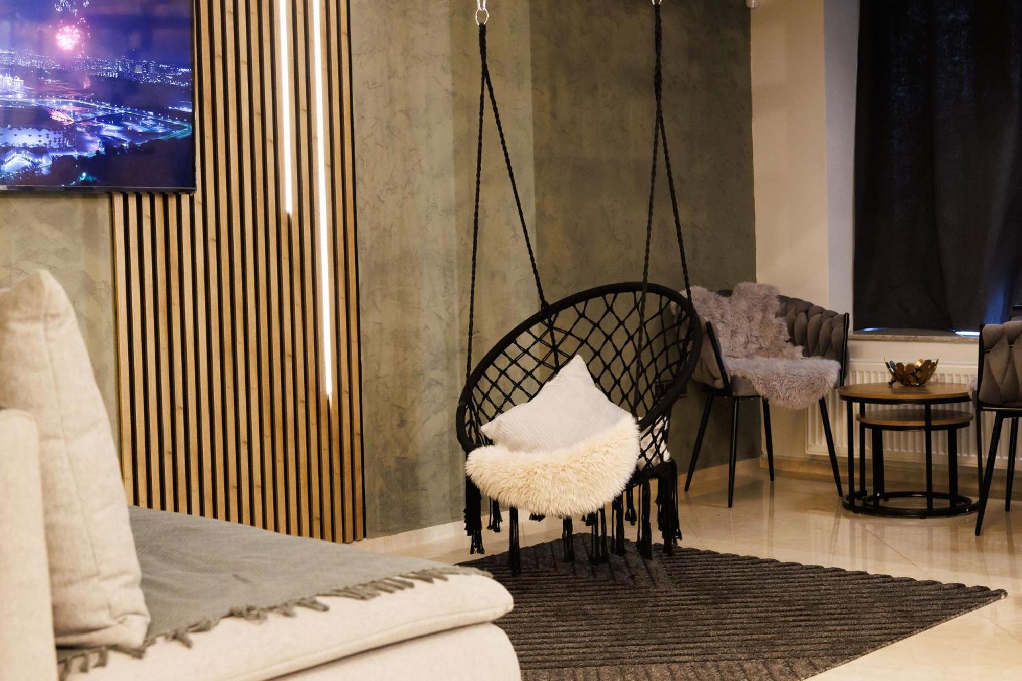 Leo Apartment Suite & Private Spa Zone - Old City Bratislava Exterior foto